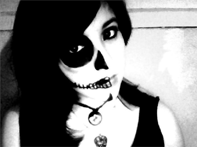 Lore(Pollo-chan ) Skeleton Cosplay Photo